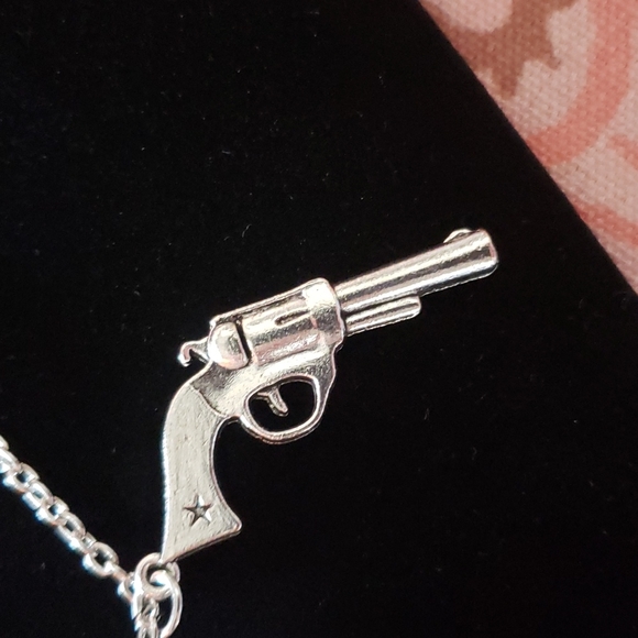 Cowgirl Necklace. Western Pistol Cowgirl Boots Cowgirl Hat Vaquero Vaquera Horse - Picture 13 of 17